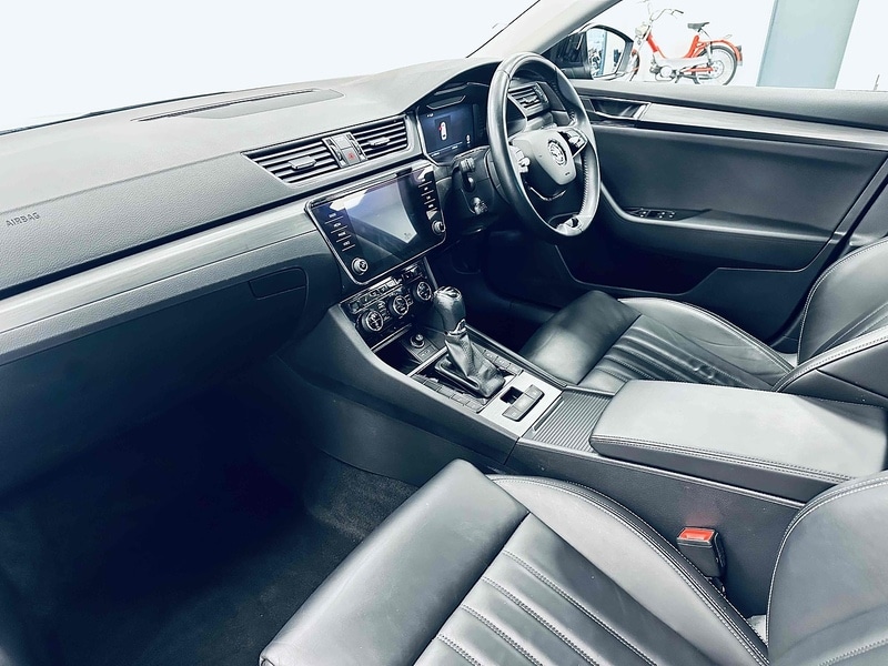 Used Skoda Superb 2022 for sale - 76643072: Photo 13