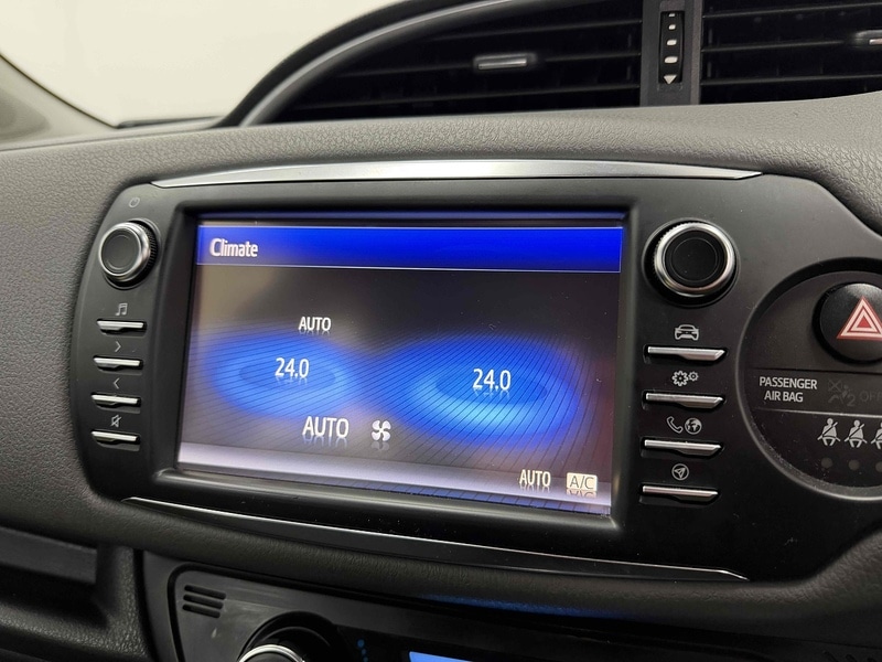 Used Toyota Yaris 2019 for sale - 77200923: Photo 27