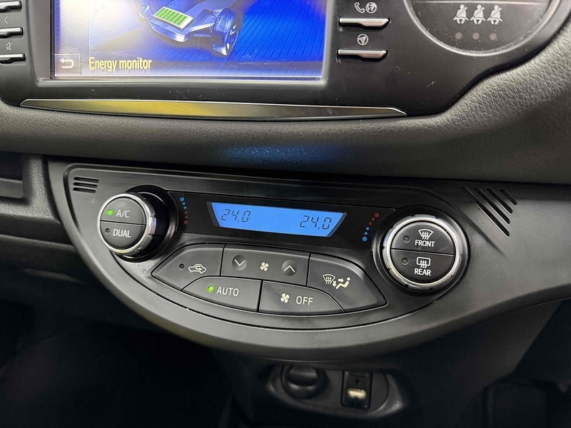 Used Toyota Yaris 2019 for sale - 77200923: Photo 29