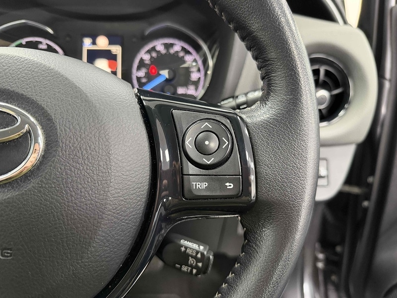 Used Toyota Yaris 2019 for sale - 77200923: Photo 32