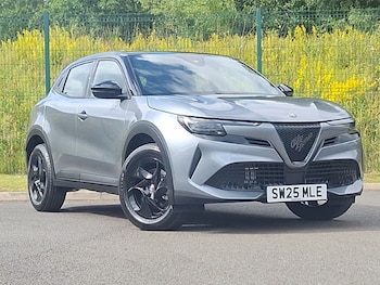 Used Alfa Romeo Junior 2025 for sale - 75514015: Photo