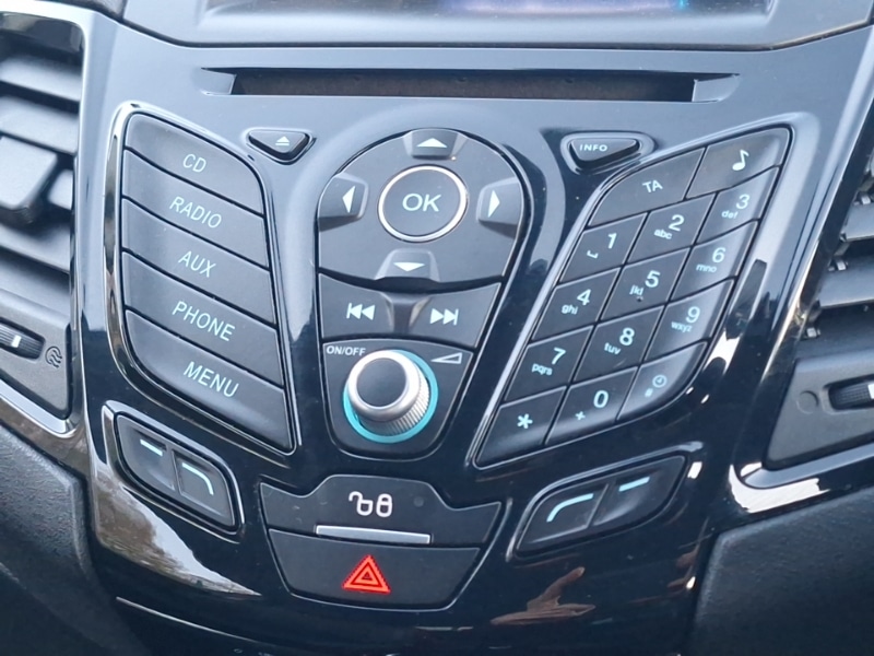 Used Ford Fiesta 2016 for sale - 76408081: Photo 12