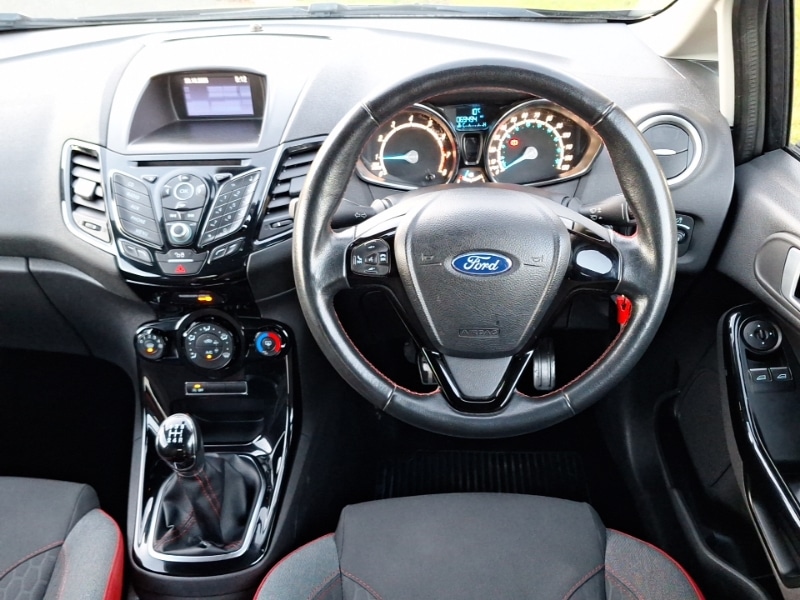 Used Ford Fiesta 2016 for sale - 76408081: Photo 7