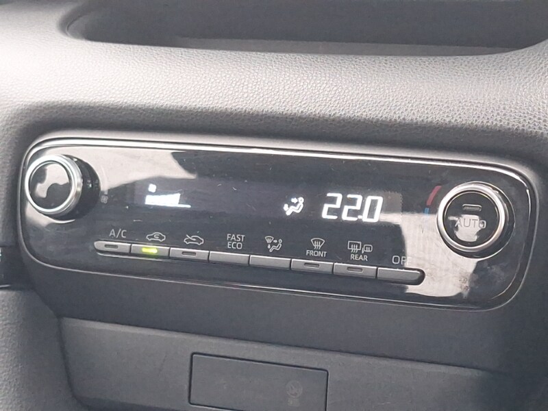 Used Mazda Mazda2 HYBRID 2024 for sale - 77304220: Photo 12