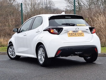 Used Mazda Mazda2 HYBRID 2024 for sale - 77304220: Photo