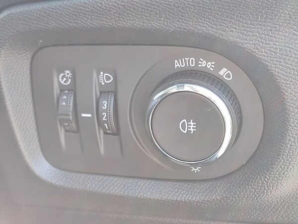 Used Vauxhall Corsa 2023 for sale - 76052470: Photo 17