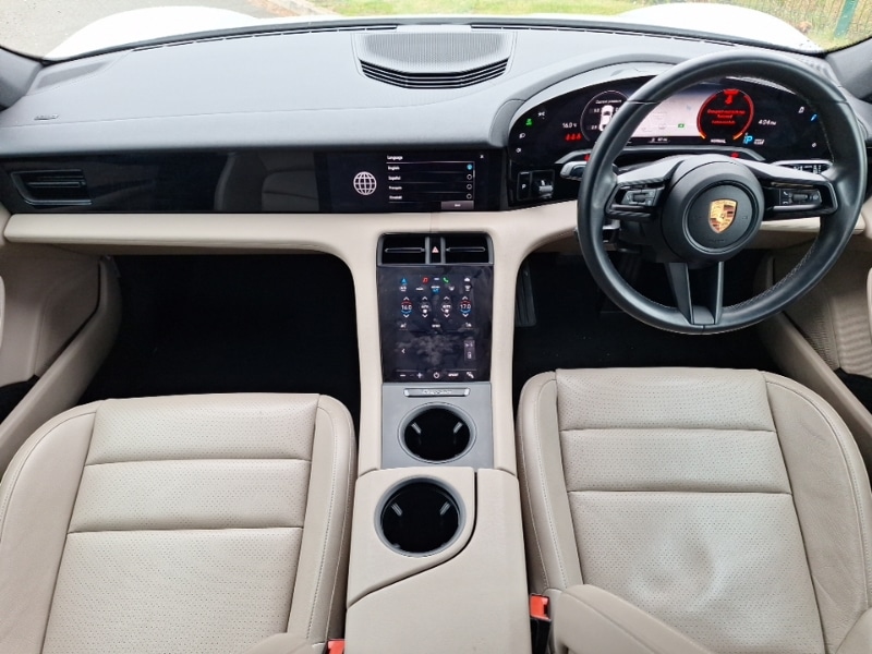 Used Porsche Taycan 2022 for sale - 76083354: Photo 2