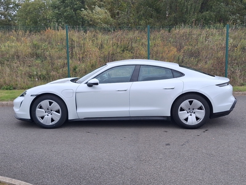 Used Porsche Taycan 2022 for sale - 76083354: Photo 4