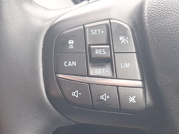 Used Ford Focus 2023 for sale - 76301564: Photo 18