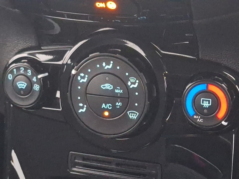 Used Ford Fiesta 2017 for sale - 77379836: Photo 13