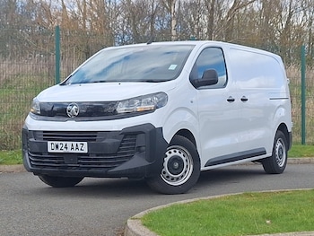 Vauxhall Vivaro feature image