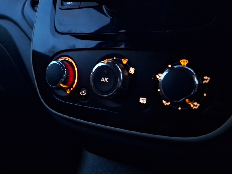 Used Renault Captur 2018 for sale - 76897774: Photo 19