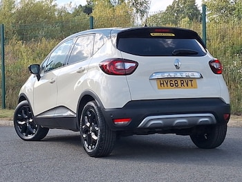 Used Renault Captur 2018 for sale - 75686684: Photo