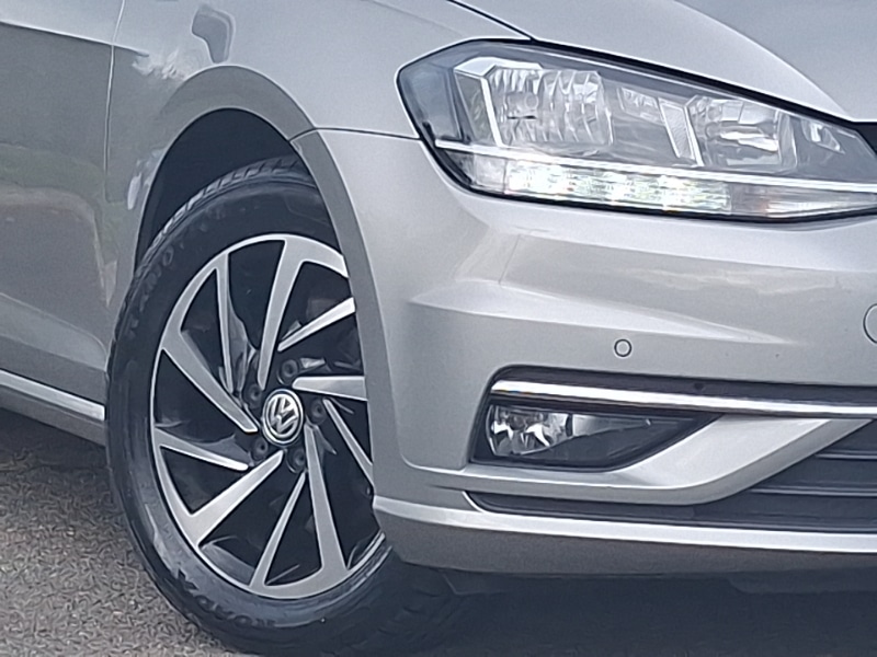 Used Volkswagen Golf 2019 for sale - 76213358: Photo 9