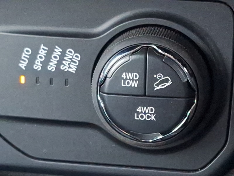 Used Jeep Renegade 2021 for sale - 77119031: Photo 16