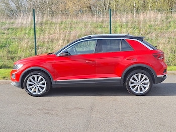 Used Volkswagen T-Roc 2019 for sale - 79420697: Photo