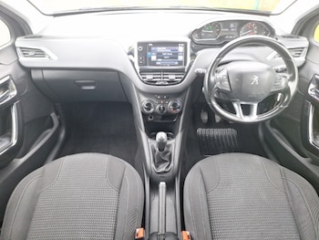 Used Peugeot 208 2016 for sale - 76130042: Photo