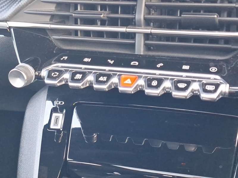 Used Peugeot 208 2022 for sale - 77630378: Photo 14