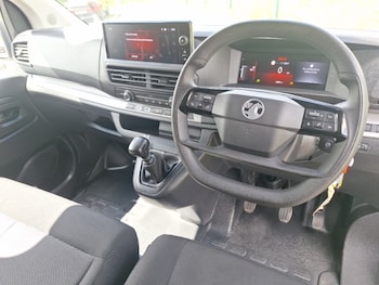 Used Vauxhall Vivaro 2024 for sale - 78856760: Photo