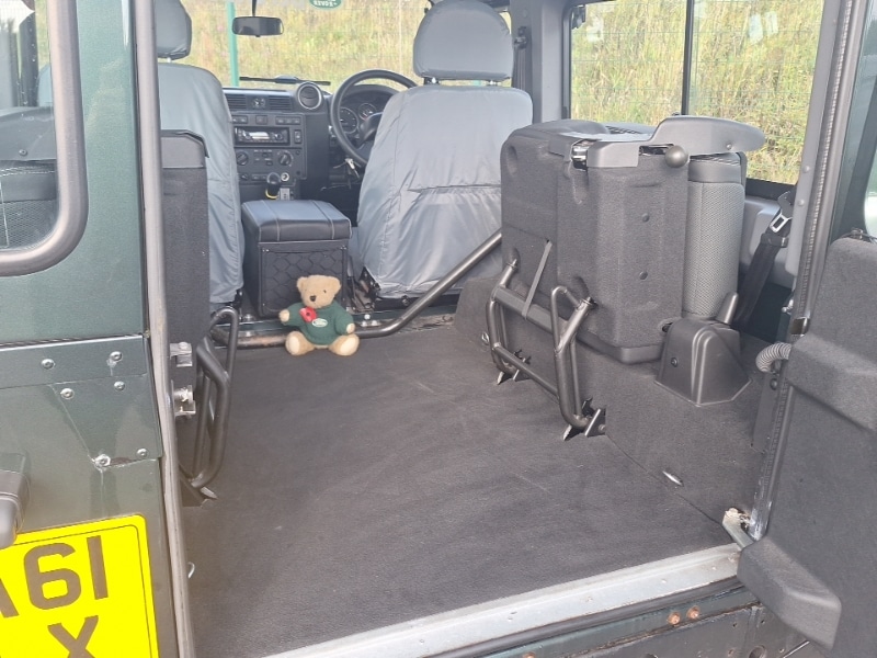 Used Land Rover Defender 2011 for sale - 76587264: Photo 8