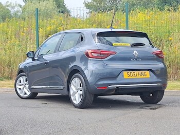 Used Renault Clio 2021 for sale - 79347903: Photo