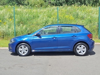 Used Volkswagen Polo 2019 for sale - 79087087: Photo