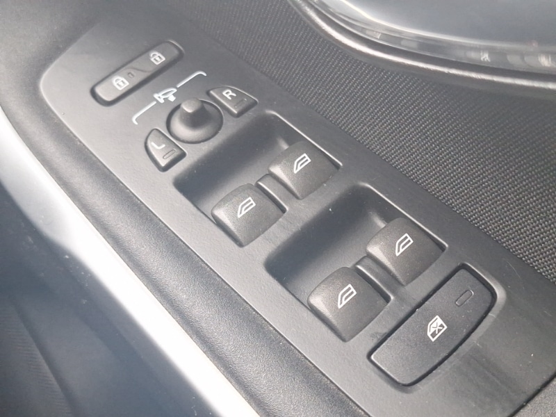 Used Volvo V40 2018 for sale - 76135005: Photo 16