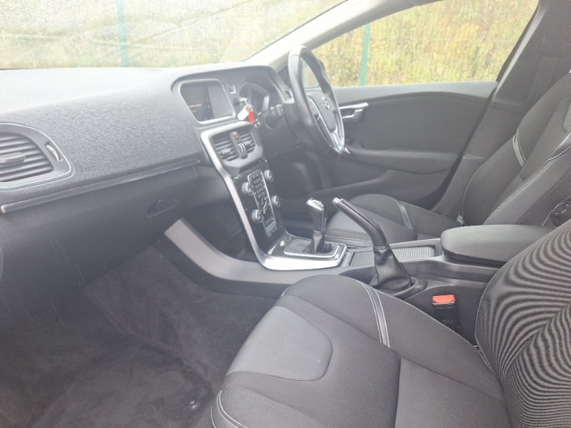 Used Volvo V40 2018 for sale - 76135005: Photo 5