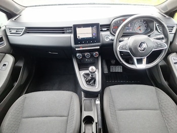 Used Renault Clio 2020 for sale - 78079717: Photo