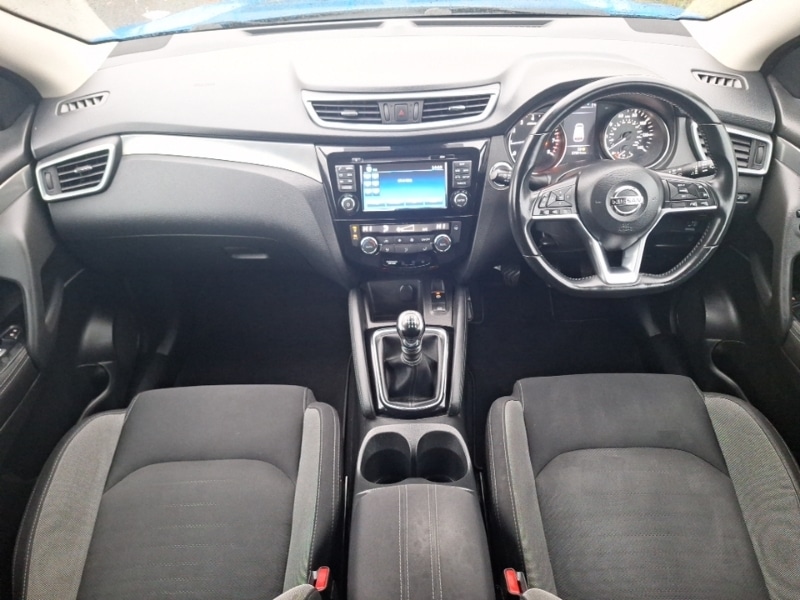 Used Nissan Qashqai 2017 for sale - 76708178: Photo 2