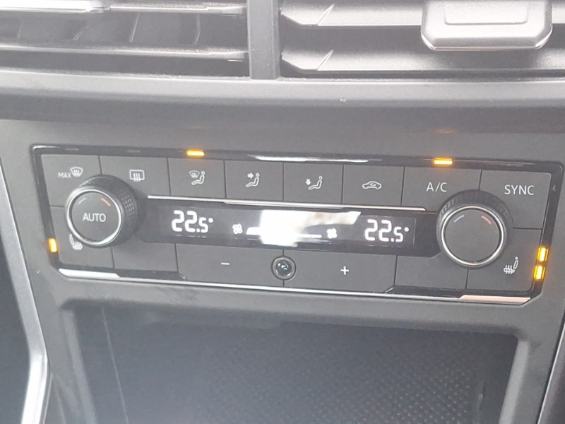 Used Volkswagen Polo 2018 for sale - 76540456: Photo 12