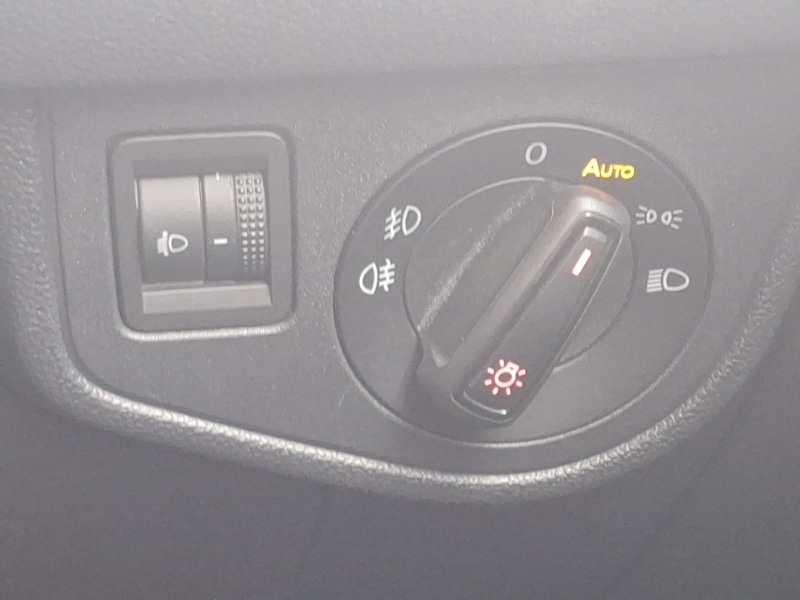 Used Volkswagen Polo 2018 for sale - 76540456: Photo 15