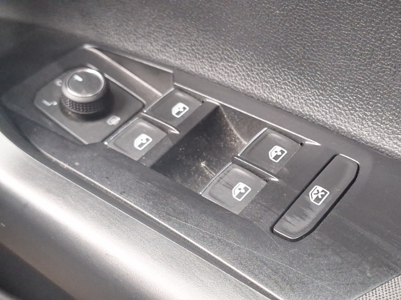 Used Volkswagen Polo 2018 for sale - 76540456: Photo 17