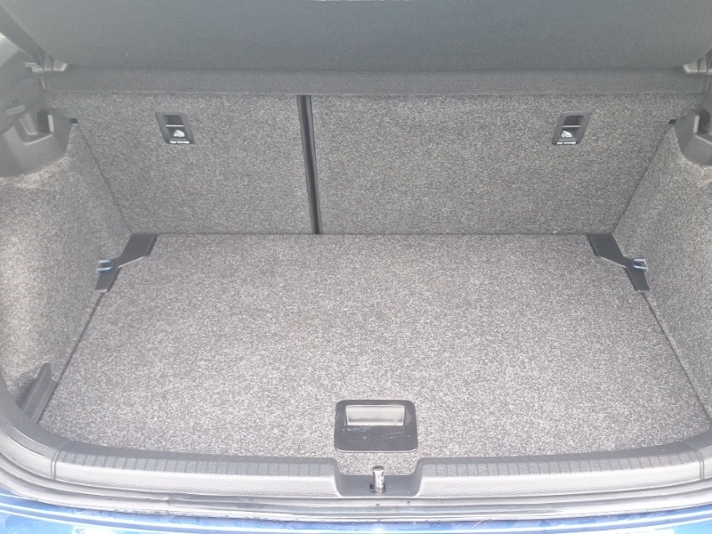 Used Volkswagen Polo 2018 for sale - 76540456: Photo 8