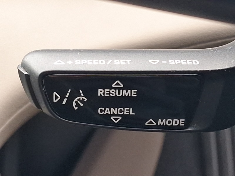 Used Porsche Taycan 2022 for sale - 77289658: Photo 15