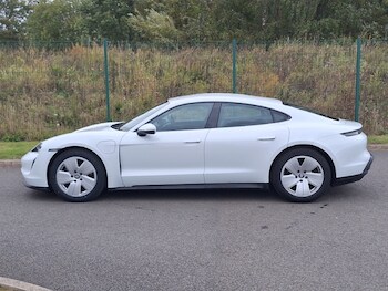 Used Porsche Taycan 2022 for sale - 77289658: Photo