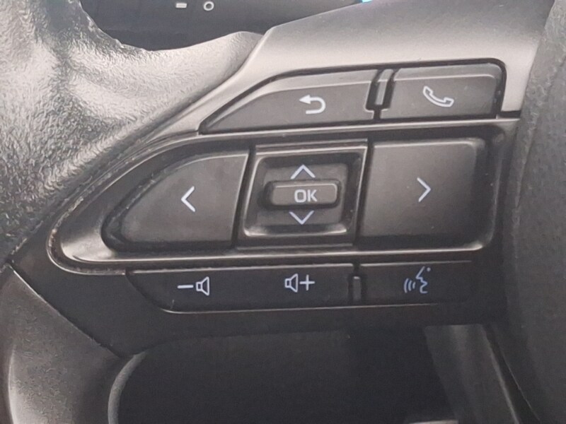 Used Toyota Yaris Cross 2022 for sale - 76492953: Photo 18