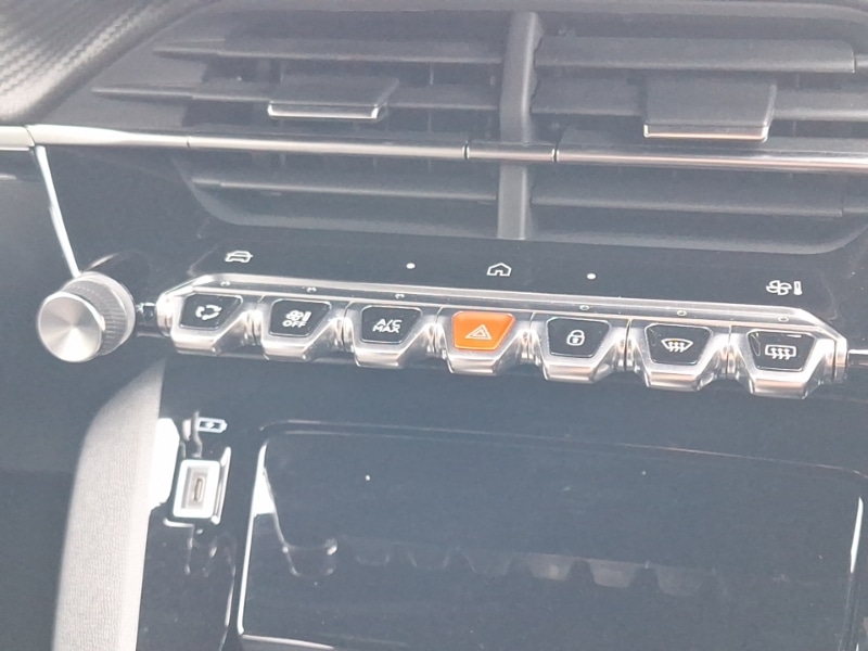 Used Peugeot 2008 2024 for sale - 76897759: Photo 13