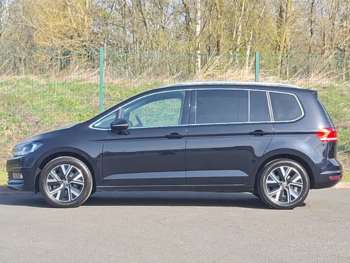 Used Volkswagen Touran 2022 for sale - 74787199: Photo