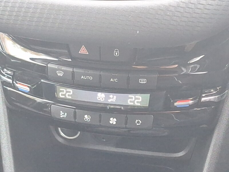 Used Peugeot 2008 2017 for sale - 76556310: Photo 12