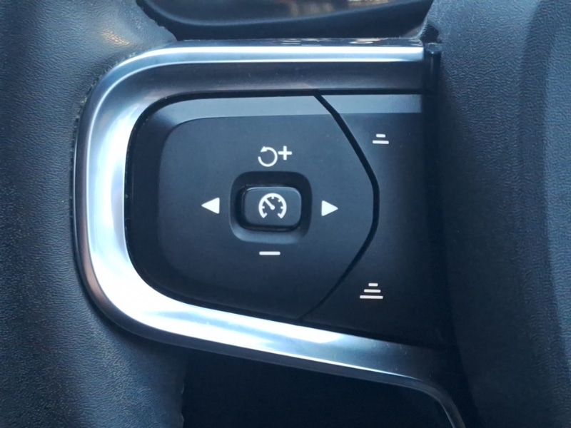 Used Volvo XC40 2022 for sale - 77669902: Photo 18