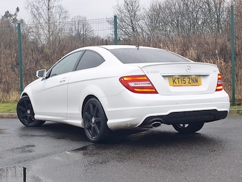 Used Mercedes-Benz C Class 2015 for sale - 77366079: Photo