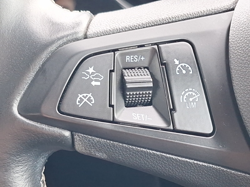 Used Vauxhall Astra 2017 for sale - 77987975: Photo 18