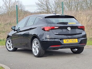 Used Vauxhall Astra 2017 for sale - 77987975: Photo