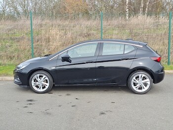 Used Vauxhall Astra 2017 for sale - 77987975: Photo