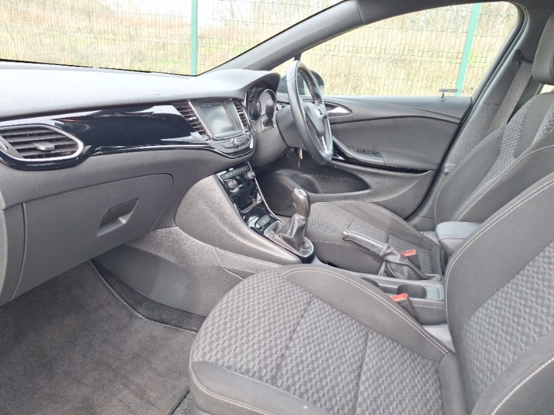 Used Vauxhall Astra 2017 for sale - 77987975: Photo 5