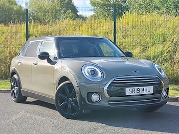 2019 - 1.5 Cooper Exclusive 6dr 5-Door