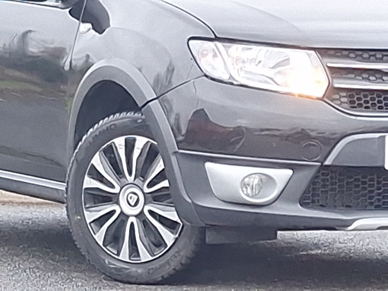 Used Dacia Sandero Stepway 2016 for sale - 77385705: Photo 9