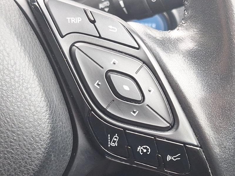 Used Toyota C-HR 2020 for sale - 76571495: Photo 19