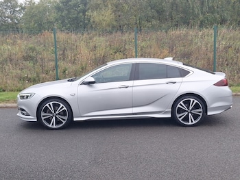 Used Vauxhall Insignia 2017 for sale - 76208325: Photo